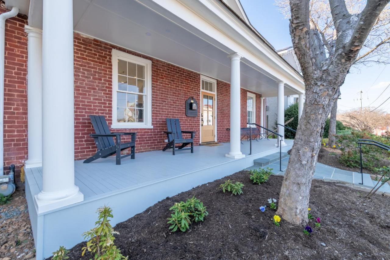 Boutique Room Steps From Downtown Mall Rose Jean Room 1 Charlottesville Exterior foto